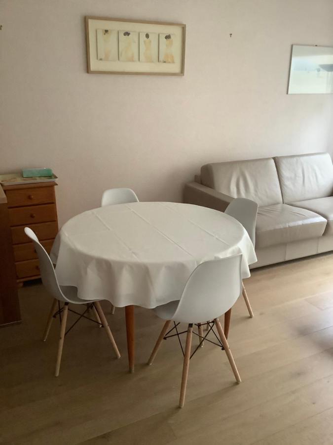Zongerichte studio Sint-Idesbald met mooi zeezicht Koksijde Buitenkant foto